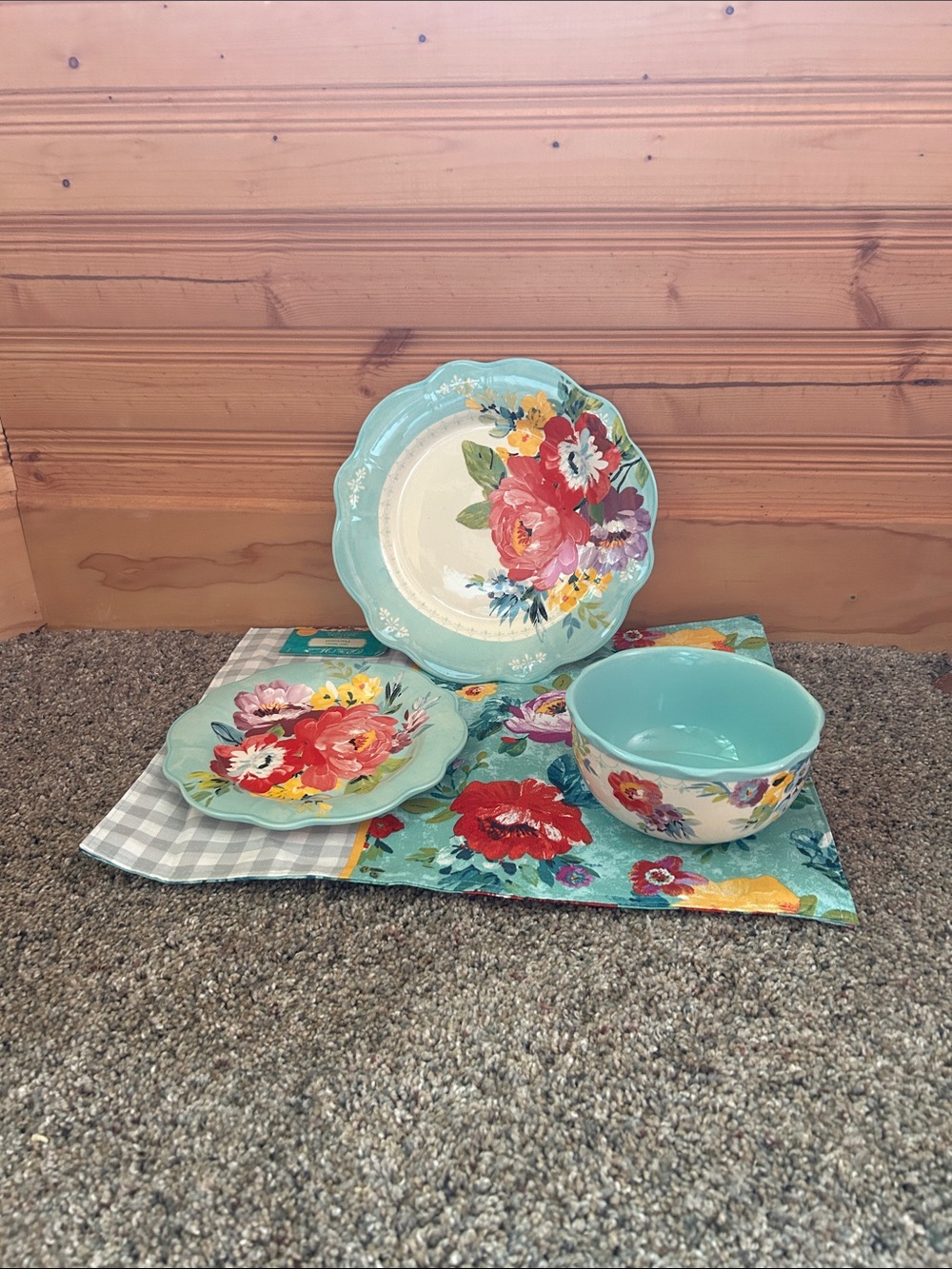 Pioneer Woman Set of 4